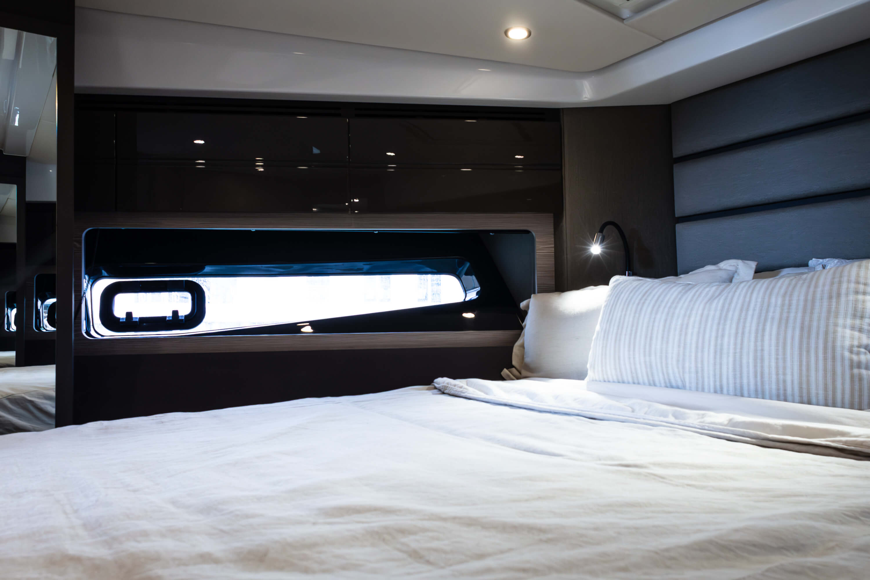 Yacht Photo 29
